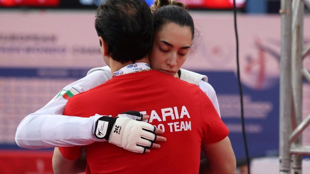First Iranian woman to medal at Olympics now represents Bulgaria
