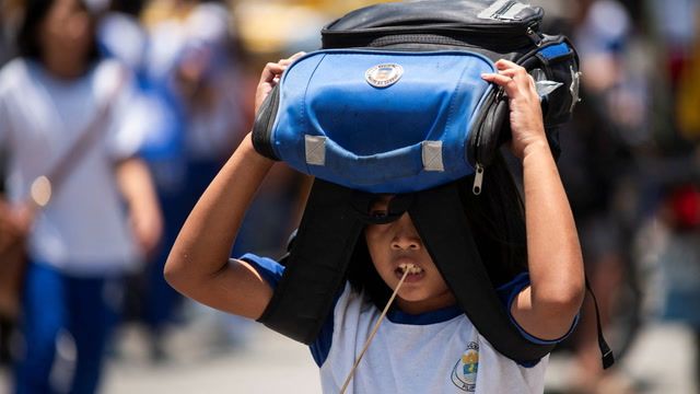 Philippine schools stay shut, health alert issued amid heat wave