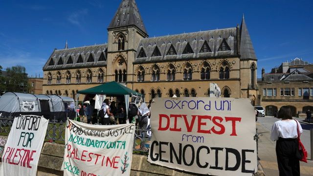 Oxford students march in solidarity with Palestinians