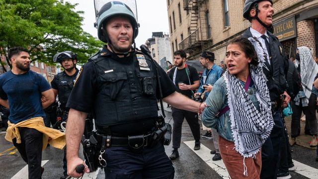 Pro-Palestine protesters beaten, arrested in New York