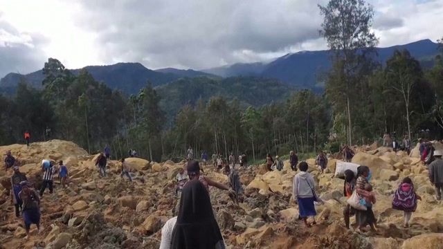 Thousands feared buried alive in Papua landslide