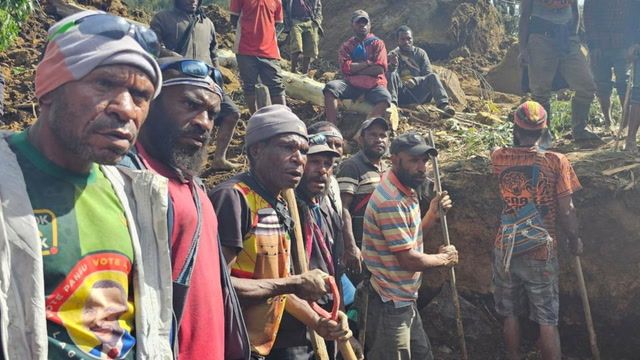 Death toll in PNG landslide rises, thousands missing