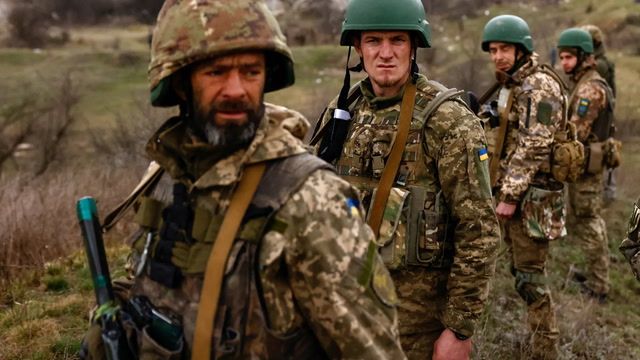 Ukraine military draft age lowered to boost fighting force
