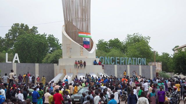Protesters in Niger demand French troop withdrawal