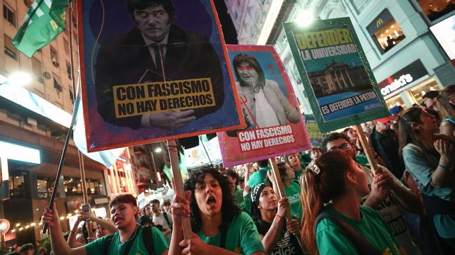 Thousands in Argentina rally against education cuts