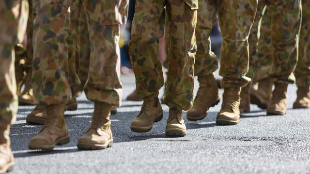 Thousands of veterans take part in ANZAC Day marches