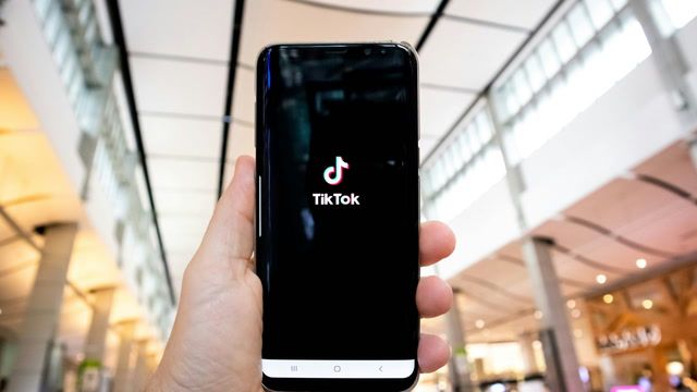 U.S push to ban TikTok gains momentum