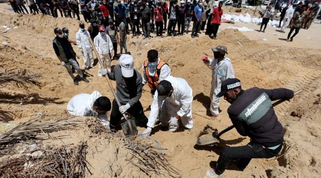 Palestinians recover bodies found in mass grave in Khan Younis