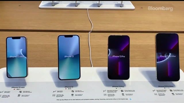 iPhones pulled from sale across Russia