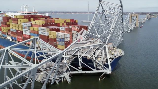 How will the Baltimore bridge debris be cleared?