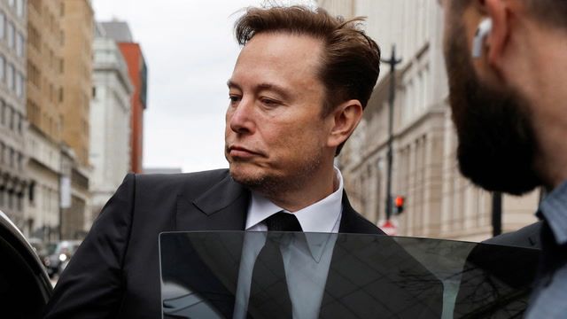 Elon Musk makes surprise visit to China