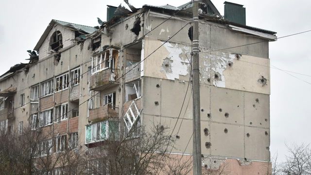Ukraine's Kyiv and Lviv regions hit by "massive" Russian attack