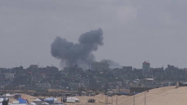 Gaza ceasefire uncertain as Israel strikes Rafah