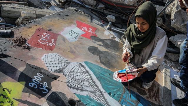Meet the Palestinian artist turning rubble into canvas