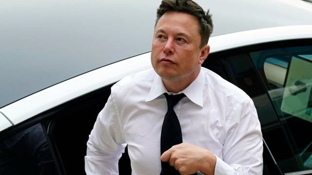 Musk under fire for silencing journalists