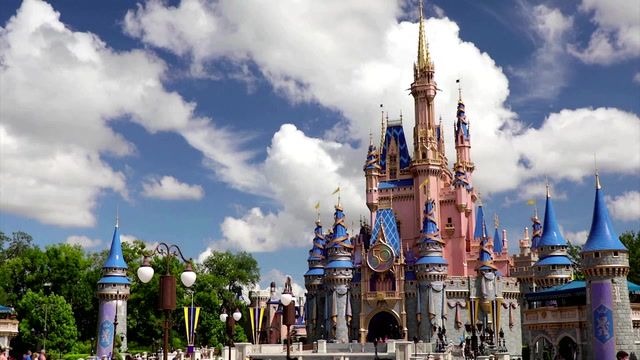 Disney, Florida settle battle over theme park land