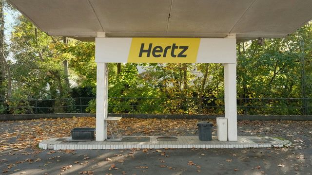 Behind Hertz's doomed bet to electrify its fleet