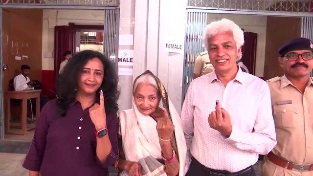 India starts voting in mammoth election