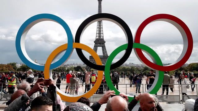 Paris: IOC should decide whether Russia can compete