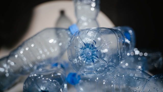 Start-up using enzymes to break down and recycle plastic