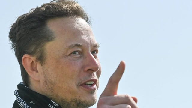 Musk: 'Should I step down?'