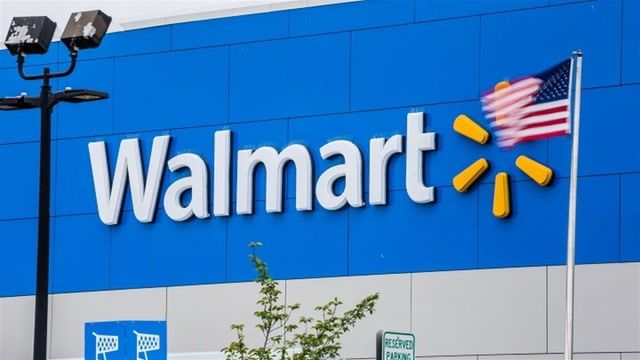Walmart tops 4Q estimates, forecasts slower growth