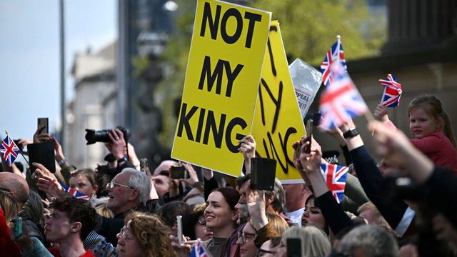 How anti-monarchists are capitalizing on the coronation