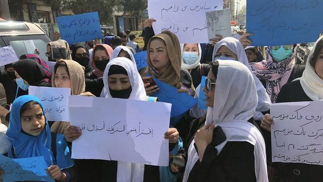 Afghan women demand the Taliban be punished
