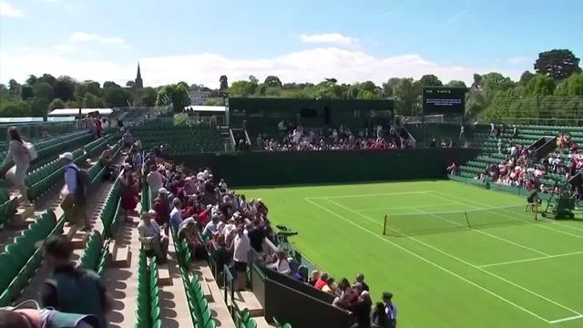 Wimbledon bans Russian players