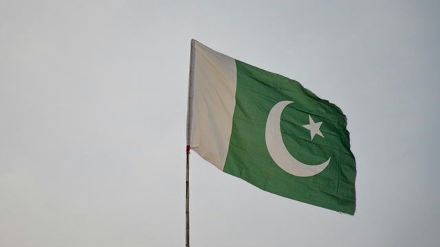 Tensions high as Pakistan's election wraps up