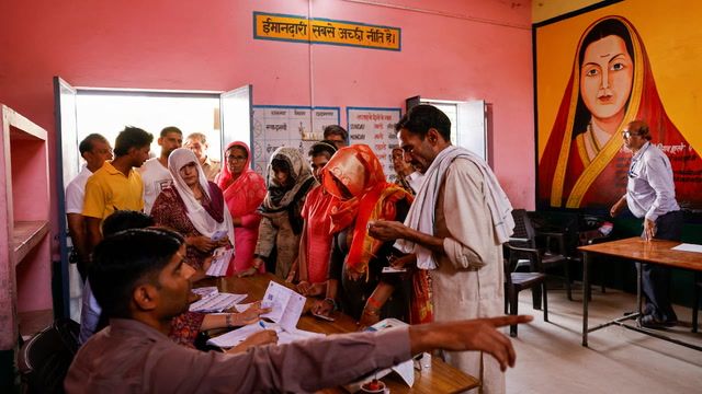 A billion people begin voting in India elections