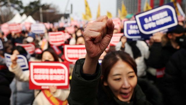 South Korea's Yoon slams doctor walkouts