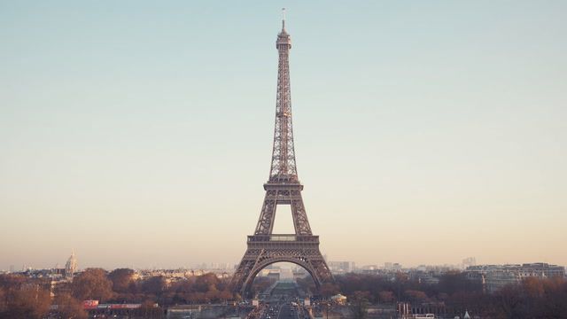 Eiffel Tower reopens to visitors after a six day strike