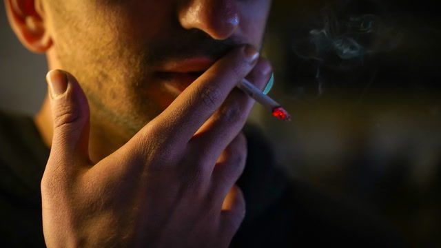 U.K. votes in favour of smoking ban for those under 15