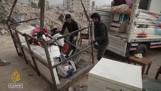 Turkey begins rebuilding for millions left homeless