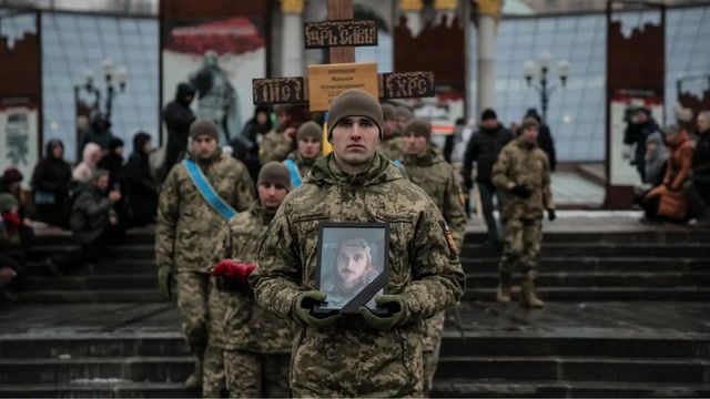 Ukraine marks third Orthodox Easter under fire