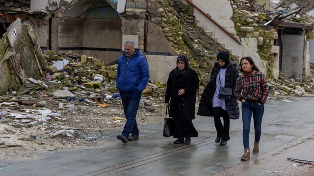 Turkey earthquake: Humanitarian ship houses homeless