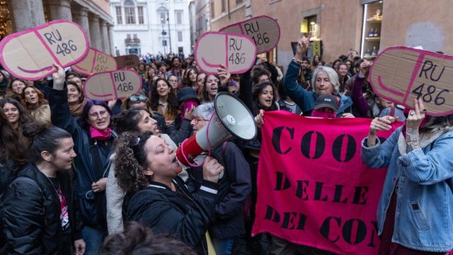 Italy law allows pro-life activists into abortion clinics
