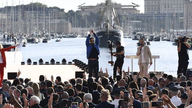 Olympic flame arrives in Marseille amid fanfare, high security