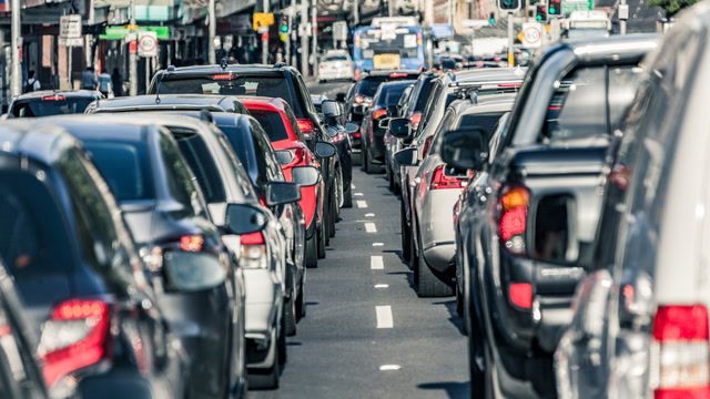Government backtracks on vehicle emissions standards