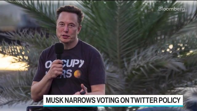Elon Musk narrows Twitter polling to paying customers